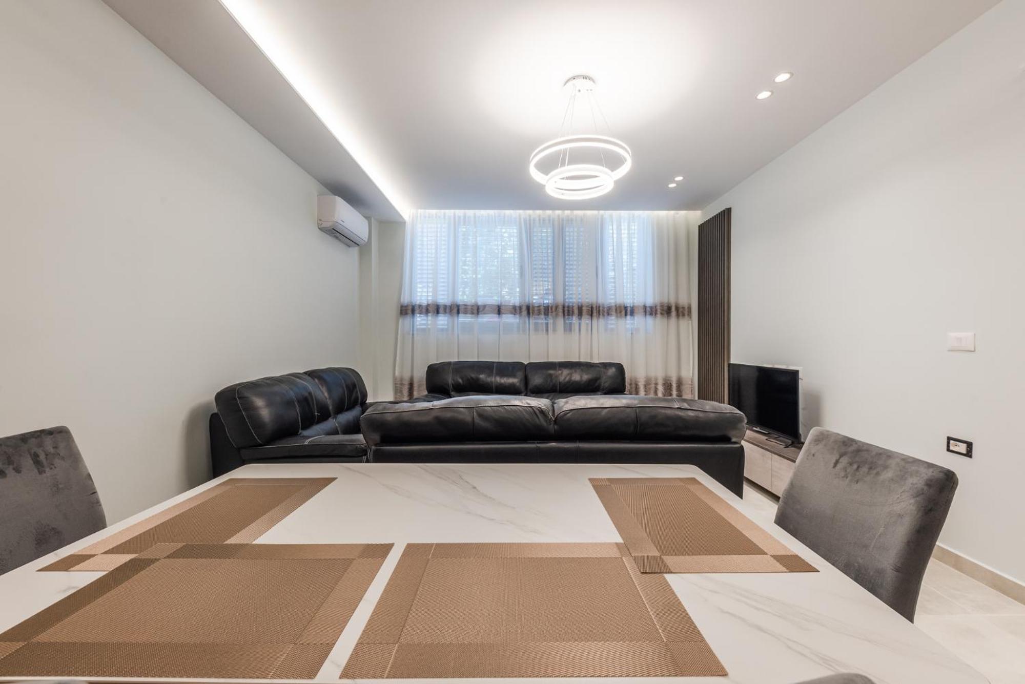 Summer D&a Apartment *