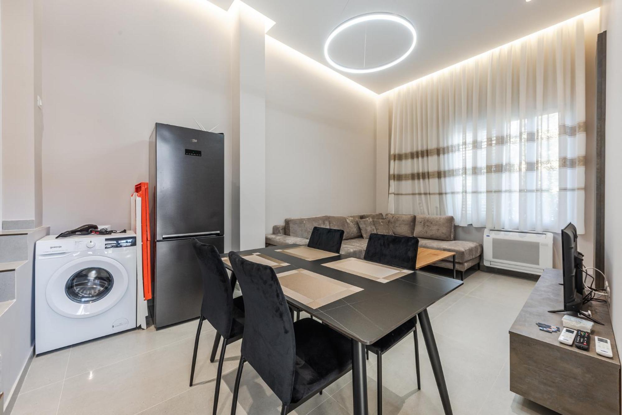 Summer D&a Apartment *